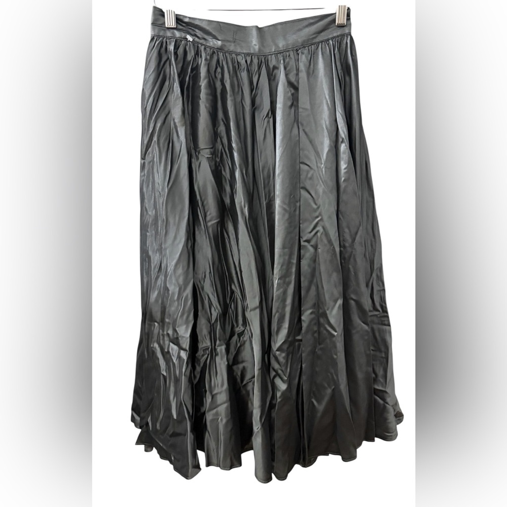 Vintage VERA MONT Silver Women’s Pleated Maxi Skirt with Lining Size 8